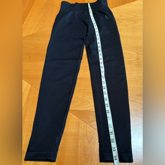 GYMSHARK high waisted black leggings. - Picture 4 of 6